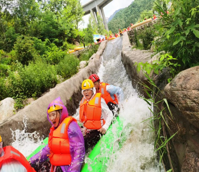 夏日漂流好去处---洛阳嵩县莲花山双溪漂流”